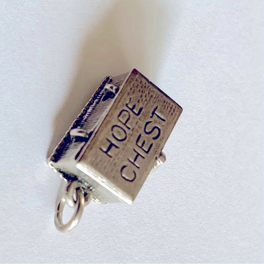 Silver Hope Chest Pendant